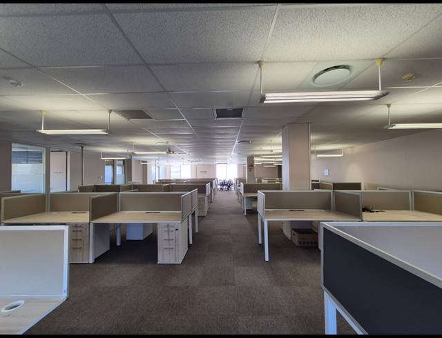 977M² OFFICE TO LET IN SANDTON CENTRAL